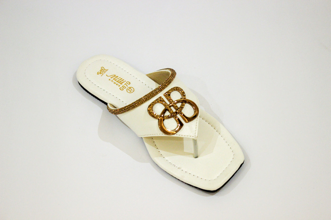 White Flat Kholapuri-4538